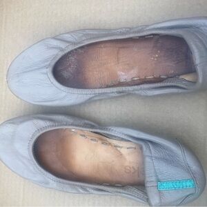 Gray Leather Women's Ballet Flats